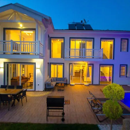 7 Kisilik Ozel Havuzlu Modern Oludeniz - Awz105 ヴィラ