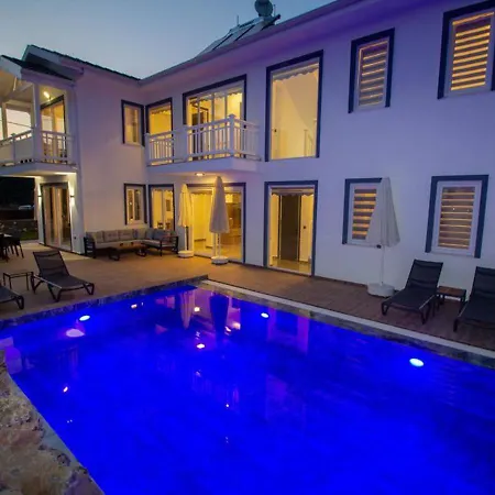7 Kisilik Ozel Havuzlu Modern Oludeniz - Awz105 * フェティエ