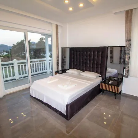 ヴィラ 7 Kisilik Ozel Havuzlu Modern Oludeniz - Awz105