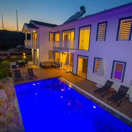 7 Kisilik Ozel Havuzlu Modern Oludeniz - Awz105 פאטהיה